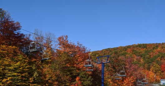 autumn colours Gatineau Hills